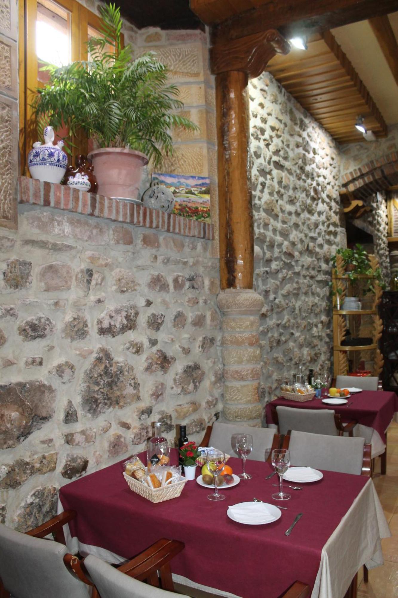 Hotel San Roque Reinosa Exterior foto